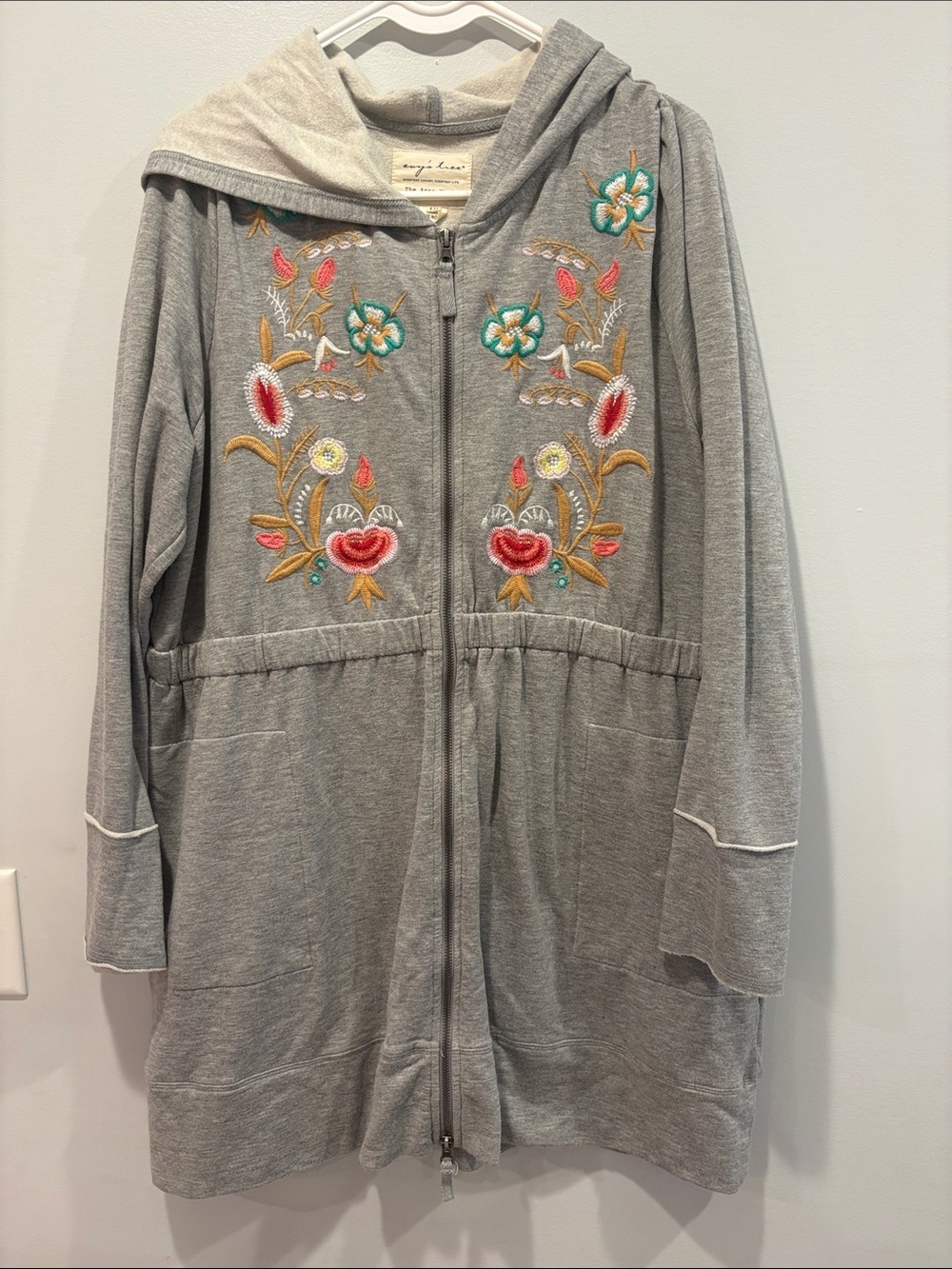 Gray Embroidered Hooded Zip-Up Cardigan ptp 24 length 36